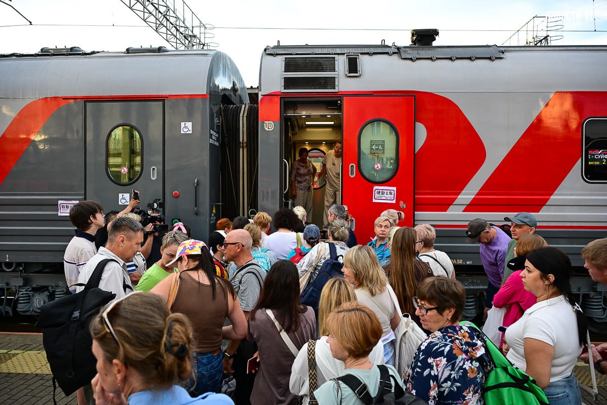 Первый поезд Владивостока — Китай в истории Приморья🚂
Сегодня утром с центра…