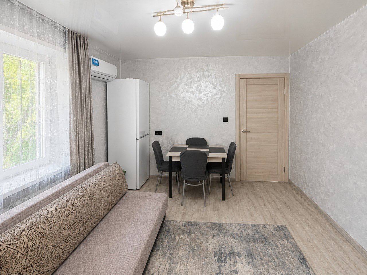 #продажа 

Светланская 193  | 3-ком | 44м² | 1/10эт 
7