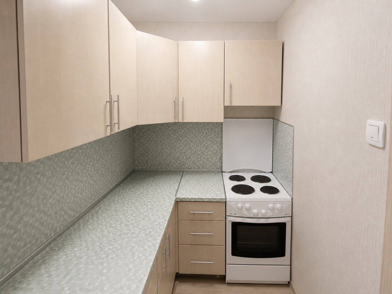 #продажа 

Светланская 193  | 3-ком | 44м² | 1/10эт 
7