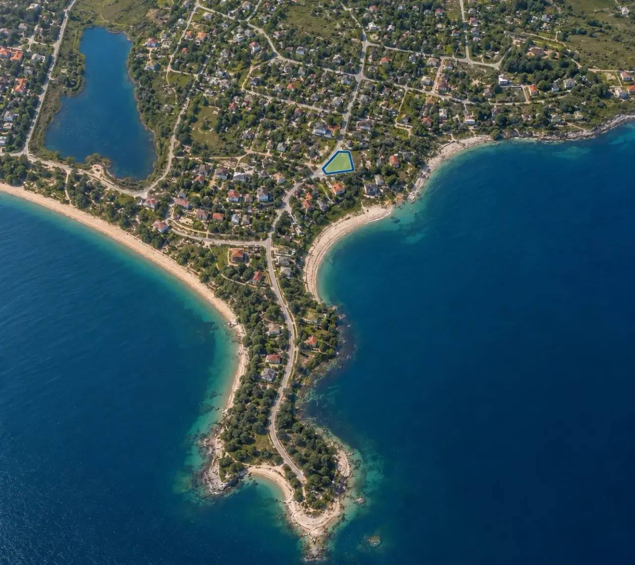 В посёлке Южно-Морской заходит в продажу участок