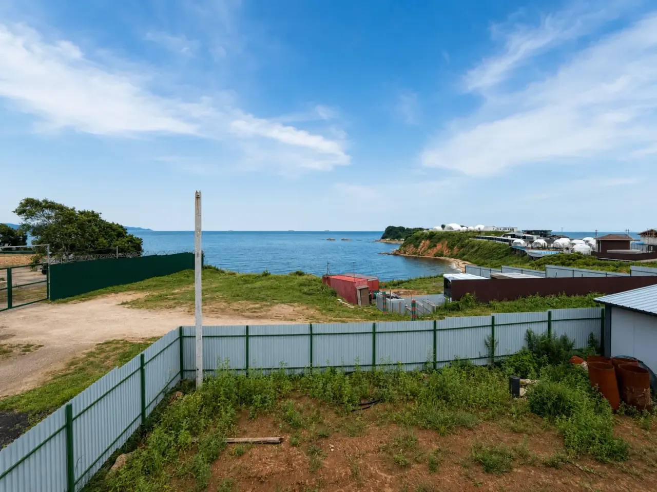 В посёлке Южно-Морской заходит в продажу участок