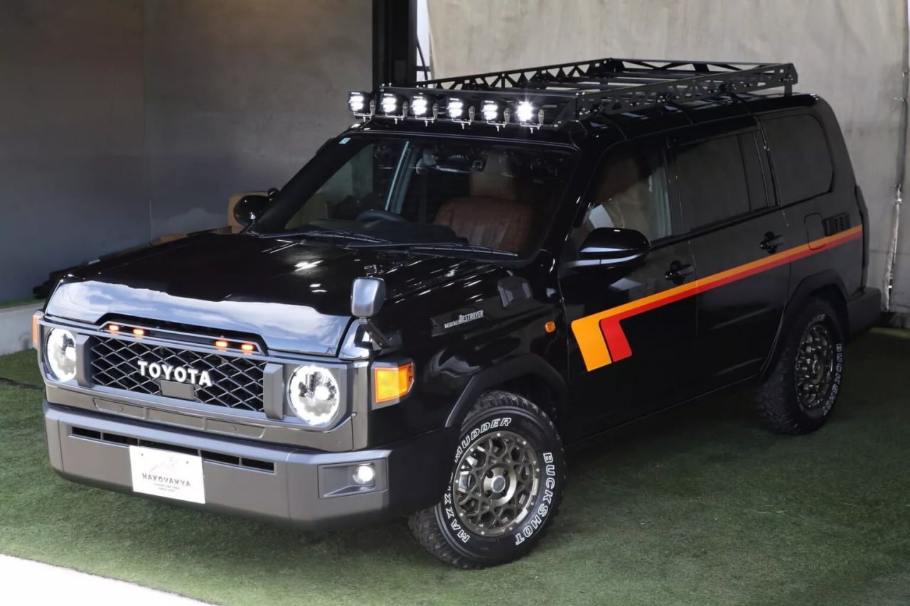 Японцы превратили Toyota Probox в подобие Land Cruiser 70

Такой нестандартный тюнинг для недорогого универсала придумала фирма Hakobanya