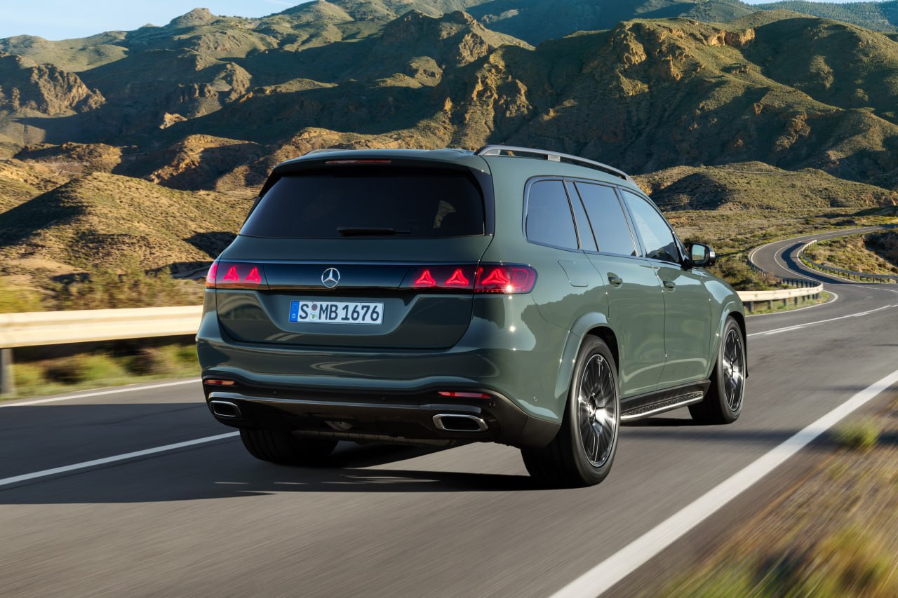 Mercedes-Benz одновременно обновил кроссоверы GLE, GLE Coupe и GLS

Модели по…