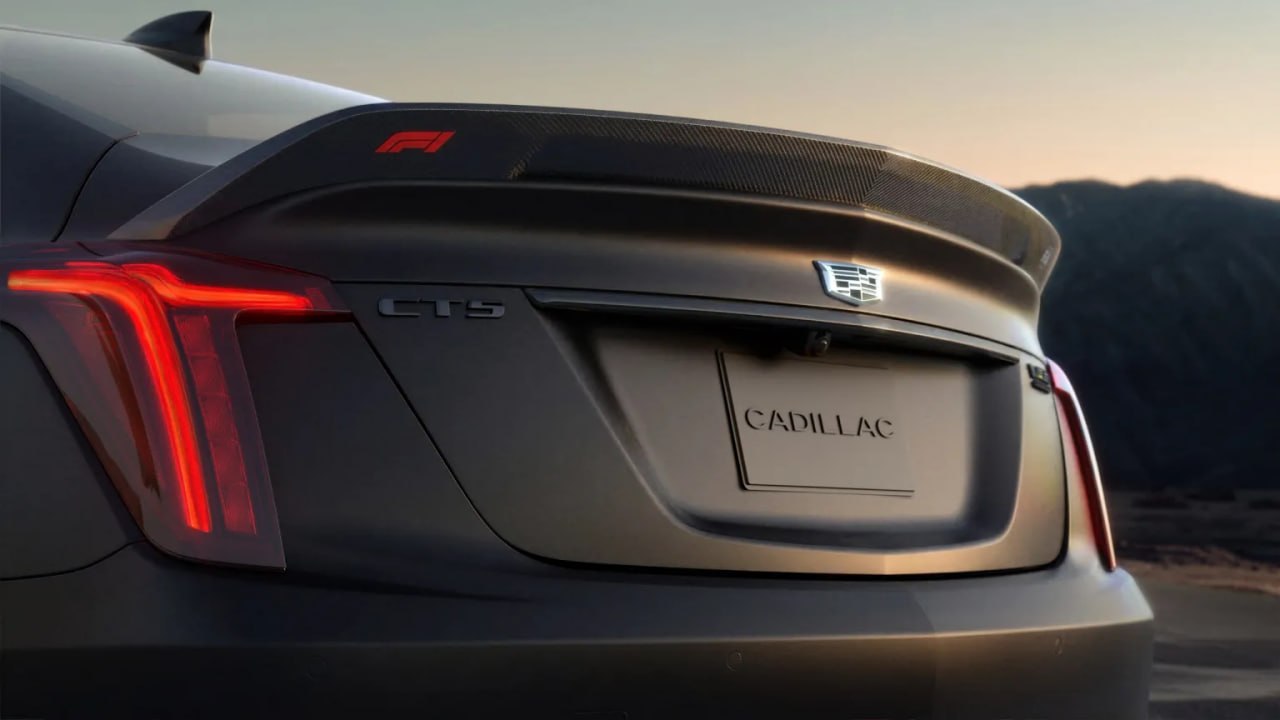 695-сильный Cadillac CT5-V Blackwing F1 с «механикой» 😘

Cadillac представил особый седан CT5-V Blackwing, построенный в честь дебюта марки в Формуле-1