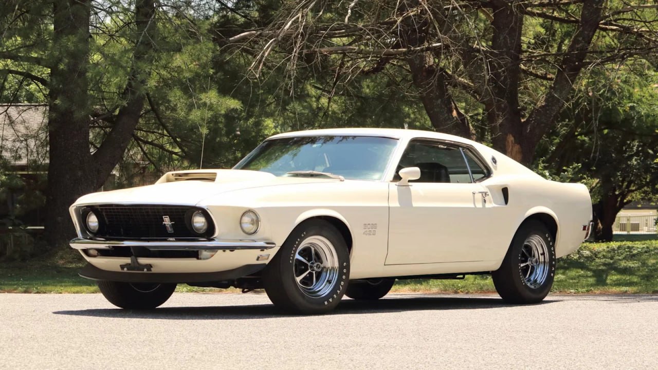 Цена редчайшего Ford Mustang Boss 429 перевалила за полмиллиона долларов

Это…