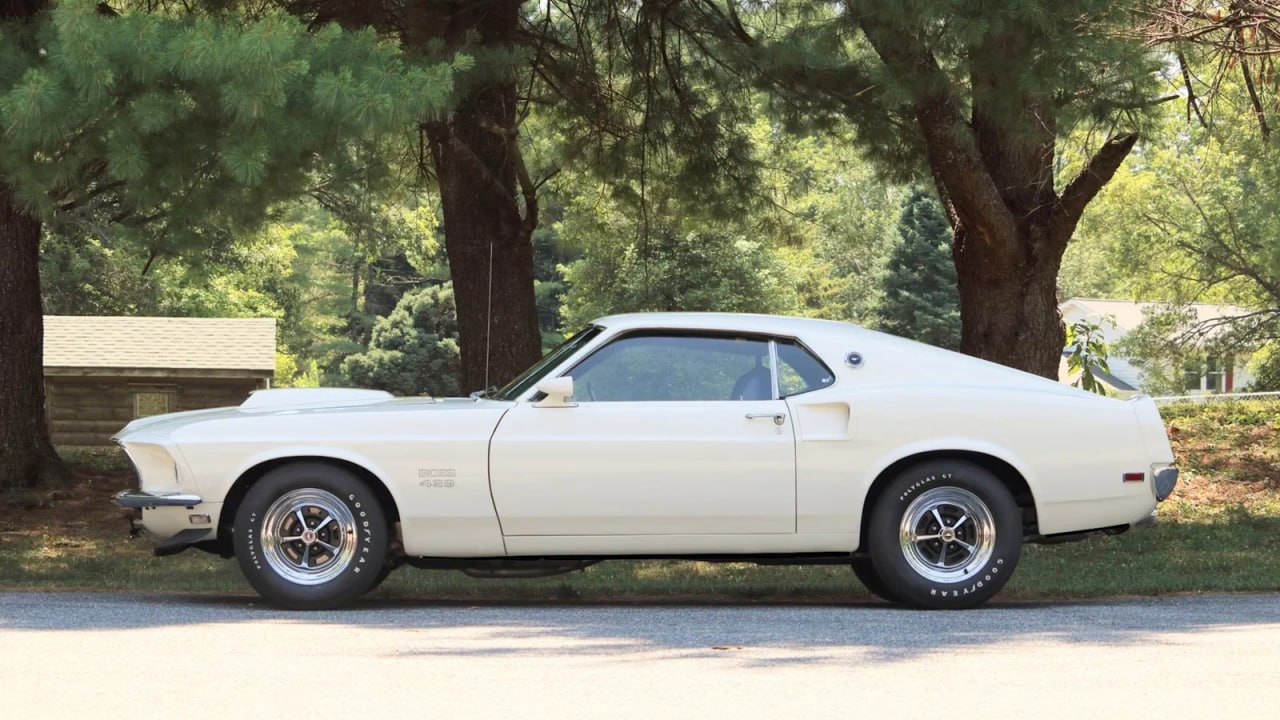 Цена редчайшего Ford Mustang Boss 429 перевалила за полмиллиона долларов

Это…