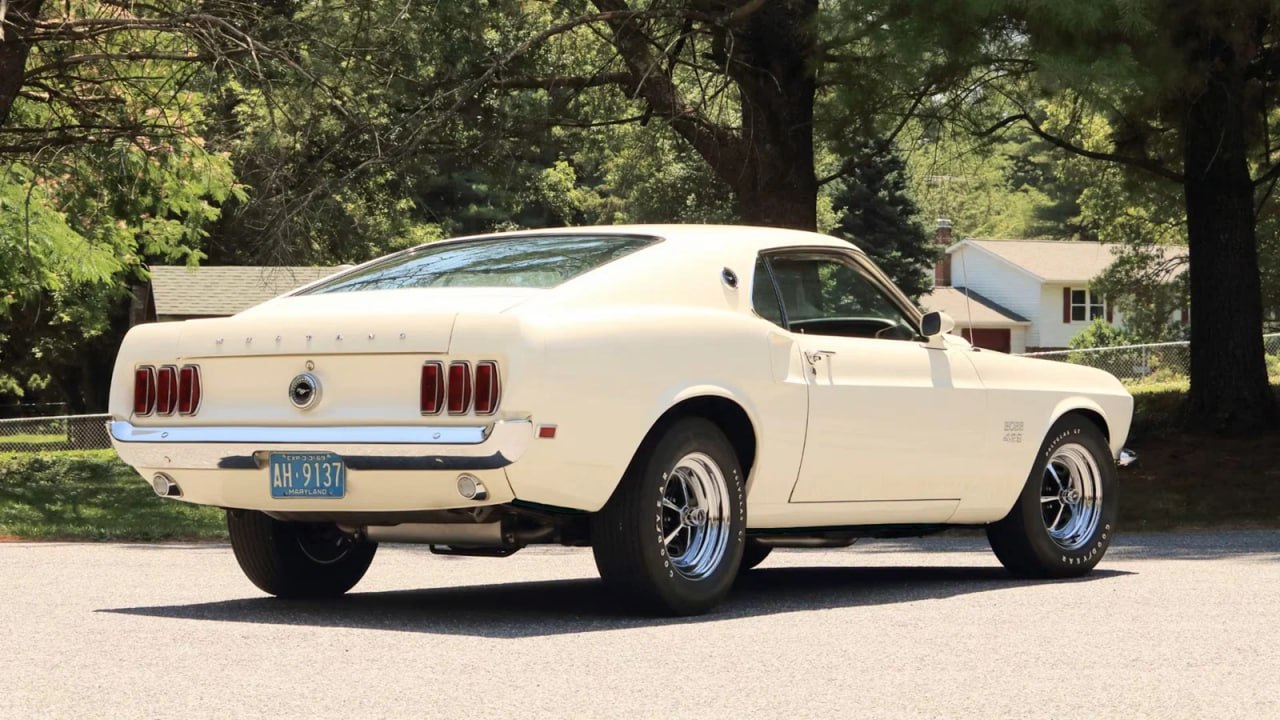 Цена редчайшего Ford Mustang Boss 429 перевалила за полмиллиона долларов

Это…