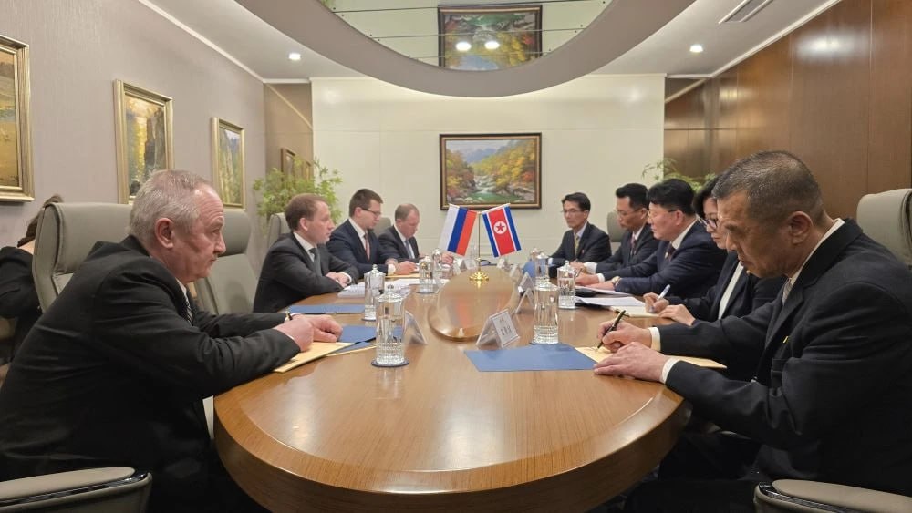 Россия и КНДР начали строительство больницы в Вонсане

Торжественную церемони…