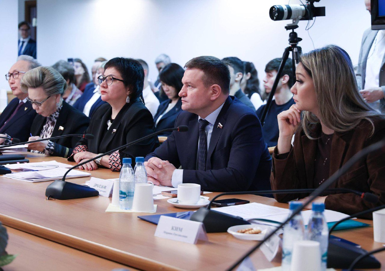 Алексей Чекунков представил проект стратегии социально-экономического развити…