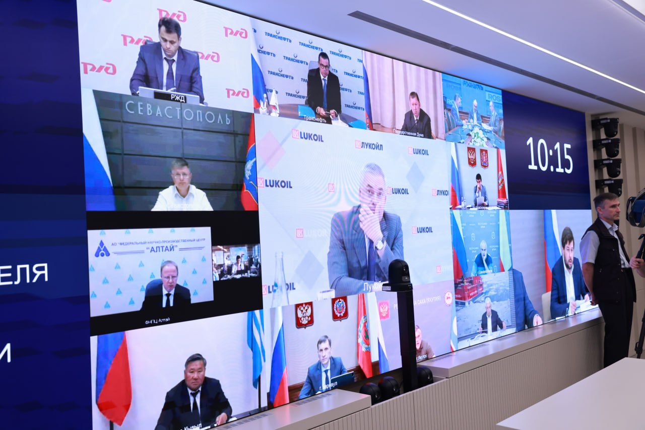 Александр Новак провел совещание по ситуации на топливном рынке 

🛢Минэнерго …