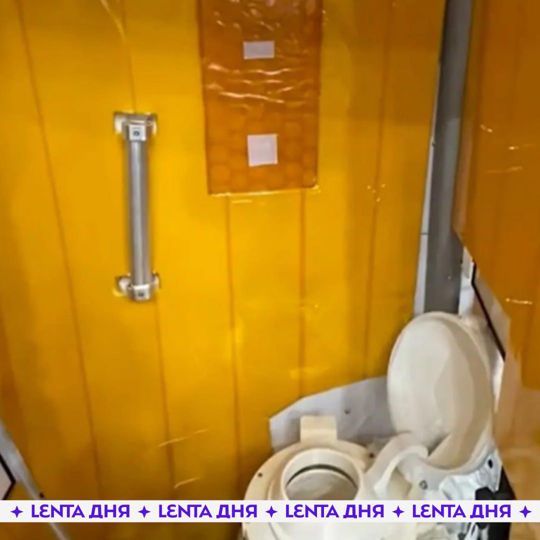 🚽 Туалет вышел из строя у астронавтов по пути к Луне