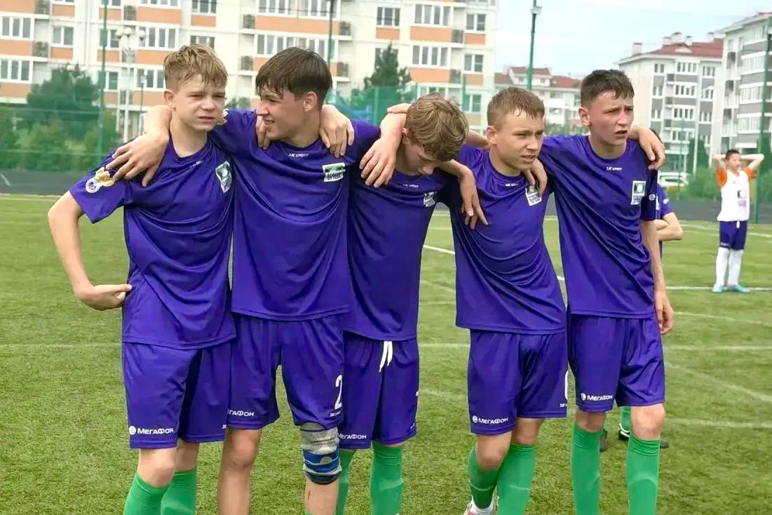 🥈 Приморские ребята завоевали серебро на Всероссийских соревнованиях по футб…