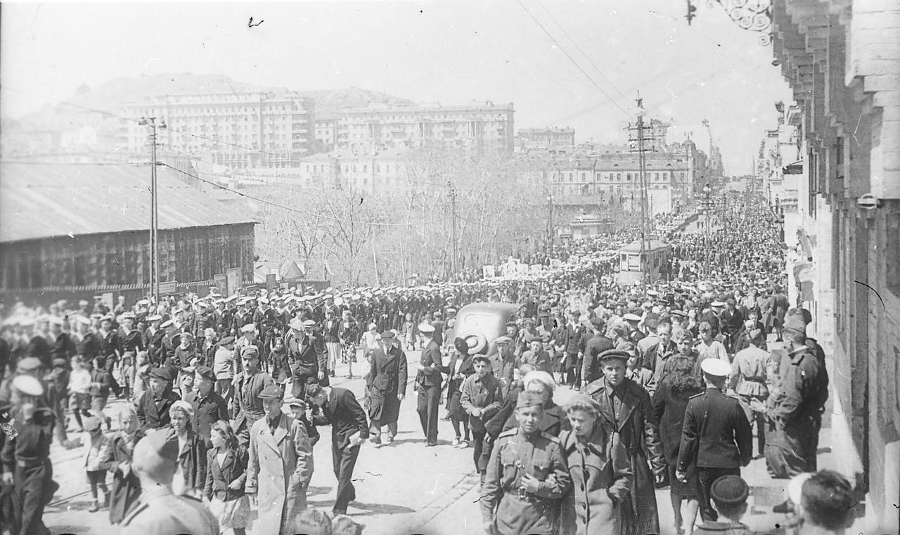 🌺 С праздником Весны и Труда!

Первомай — это больше, чем дата в календаре