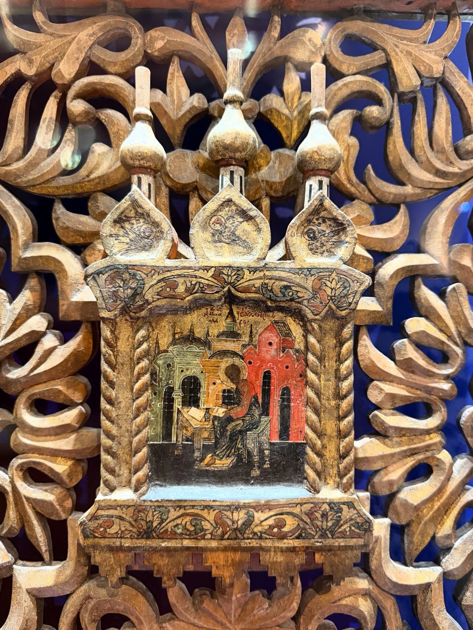 ☦️ Музей церковной старины в Тотьме

Находится музей в здании Успенской церкви