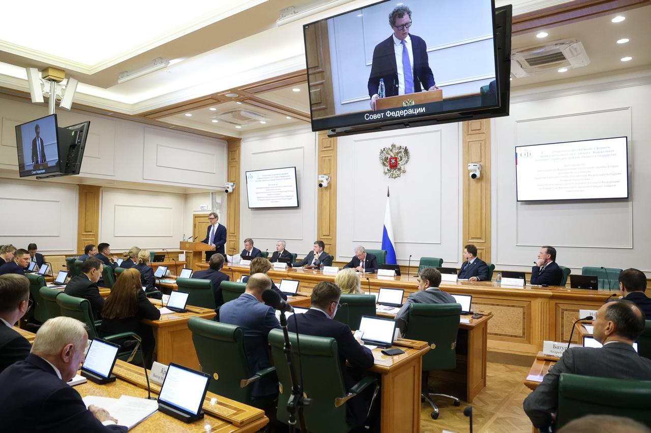 Более 200 млрд рублей налоговых вычетов предоставлено гражданам с начала года…