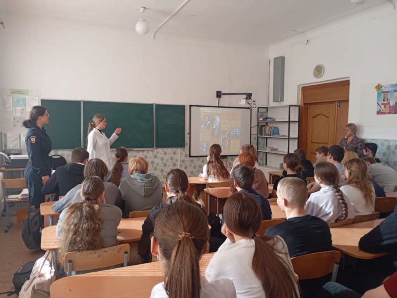☘️В Пограничном округе Приморья полицейские и общественники проводят антинаркотическую акцию «Просто скажи НЕТ