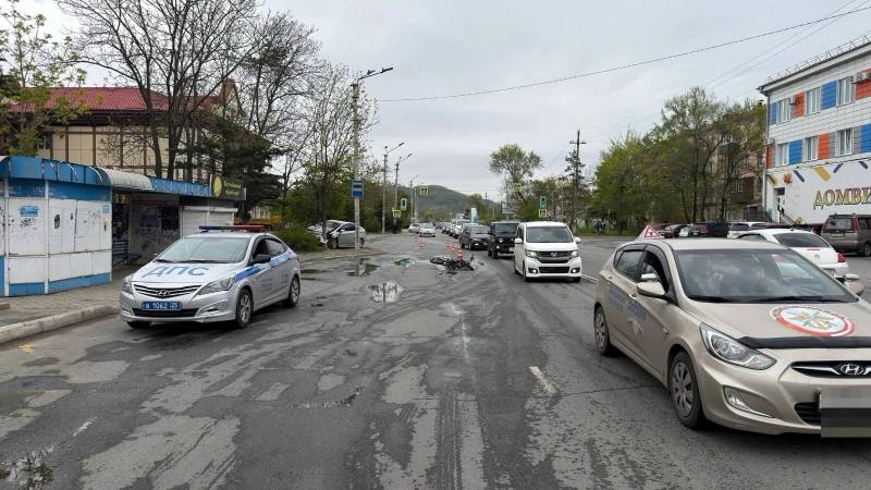 Госавтоинспекция Находки устанавливает обстоятельства ДТП с участием 17-летне…