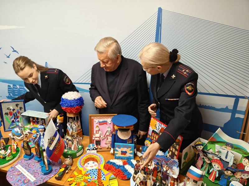 😀В Приморском крае подведены итоги конкурса детского творчества «Полицейский…