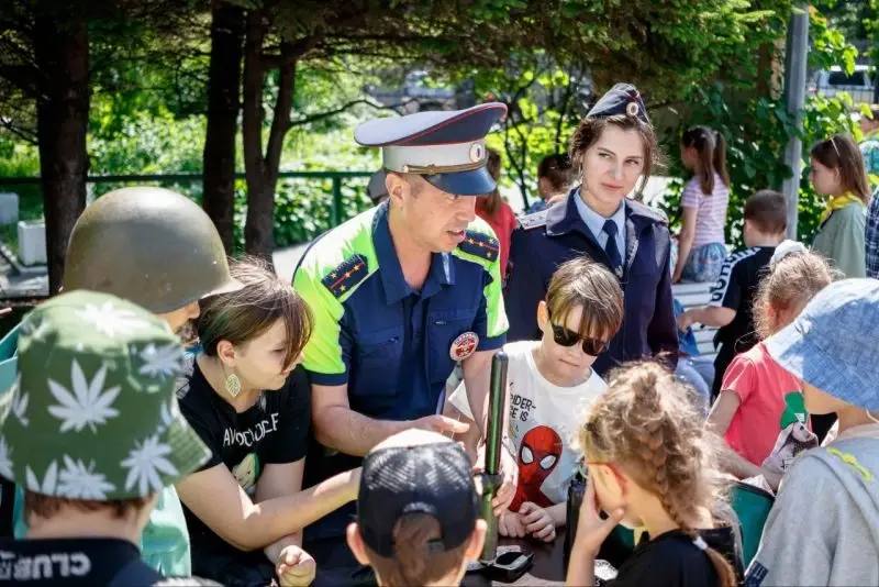 Стань супергероем на один день