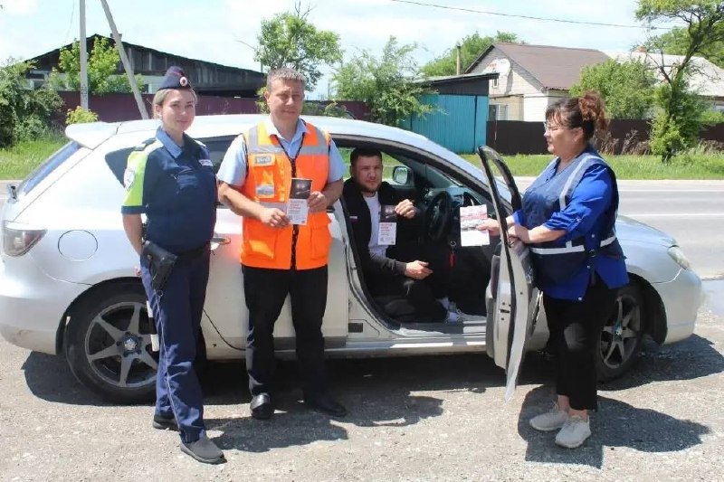 В МИХАЙЛОВСКОМ ОКРУГЕ ПРИМОРЬЯ СОТРУДНИКИ ГОСАВТОИНСПЕКЦИИ И ДРУЖИННИКИ ПРОВЕЛИ ПРОФИЛАКТИЧЕСКУЮ АКЦИЮ «ВНИМАНИЕ, ПЕРЕЕЗД
