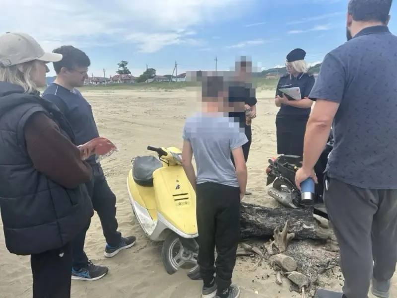 В Находке сотрудники полиции проводят профилактические мероприятия в местах м…