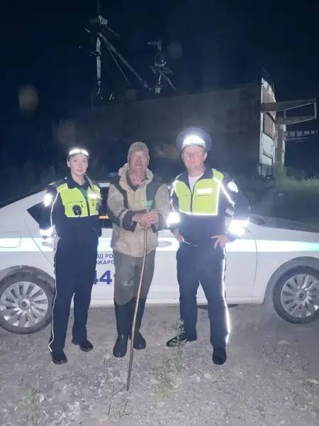 В Пожарском муниципальном округе Приморья полицейские разыскали пенсионера, з…