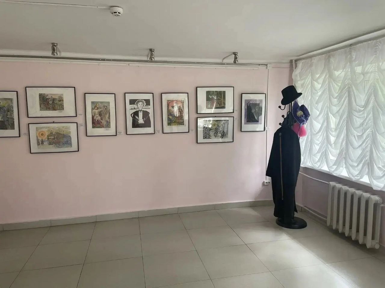 🔆В выставочном зале Городского Центра культуры в городе Большой Камень на ул…