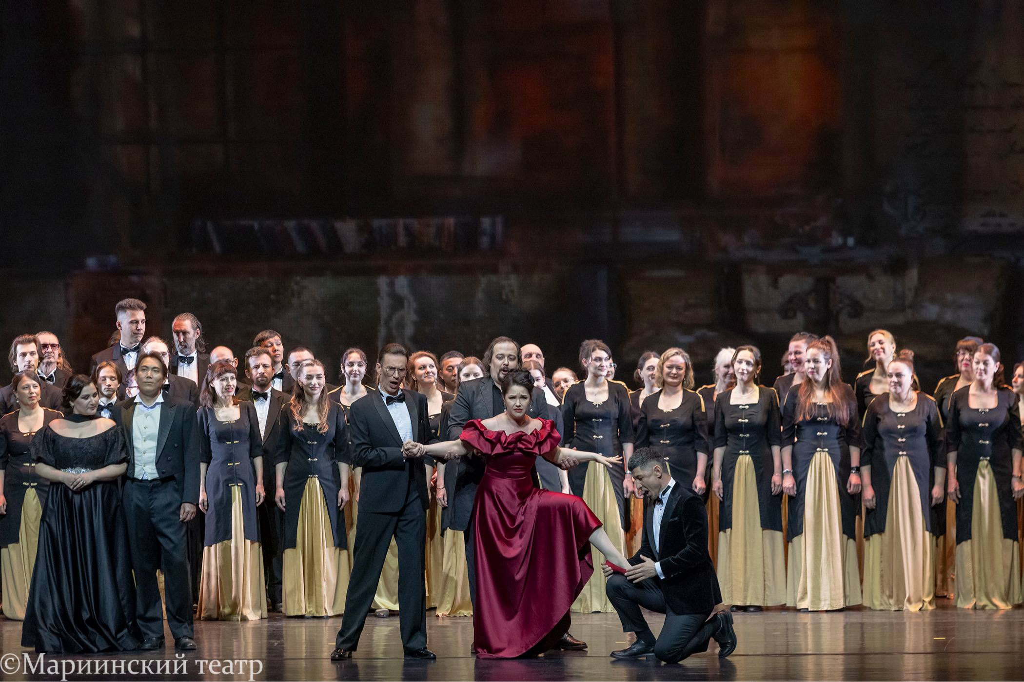 Первая «Богема» в #ПримМариинском💫

24 мая впервые на Приморской сцене прозв…