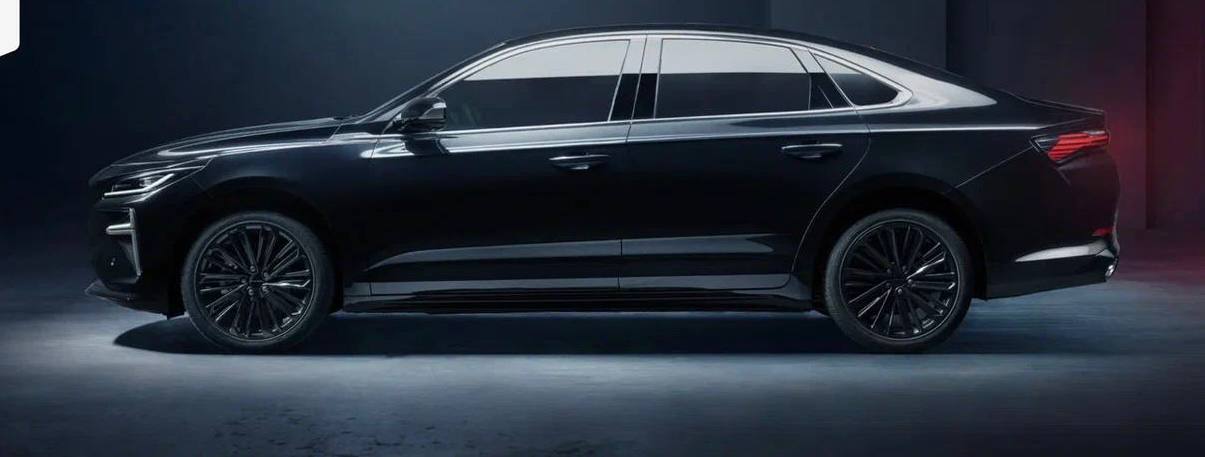❗️Анонсирован запуск новой модели Volga — седан С50 

Автомобиль поступит в продажу летом 2026 года