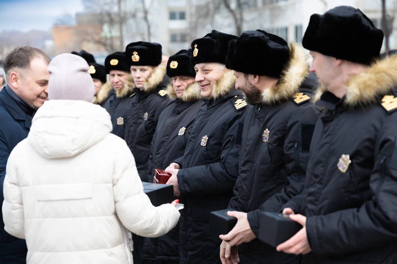 Сегодня на «Восточной верфи» поднят флаг на краболове «Сентен» – девятом судне, построенном по программе «Квоты под киль»