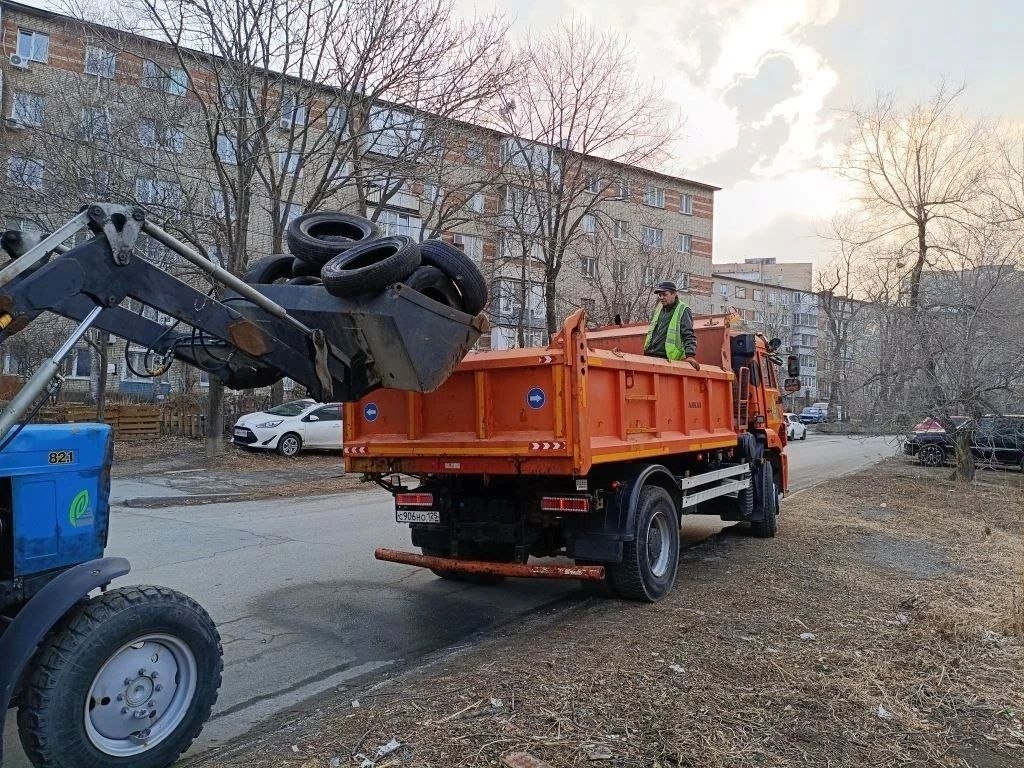 ✅ Комплексная уборка на 30 улицах прошла на прошлой неделе во Владивостоке