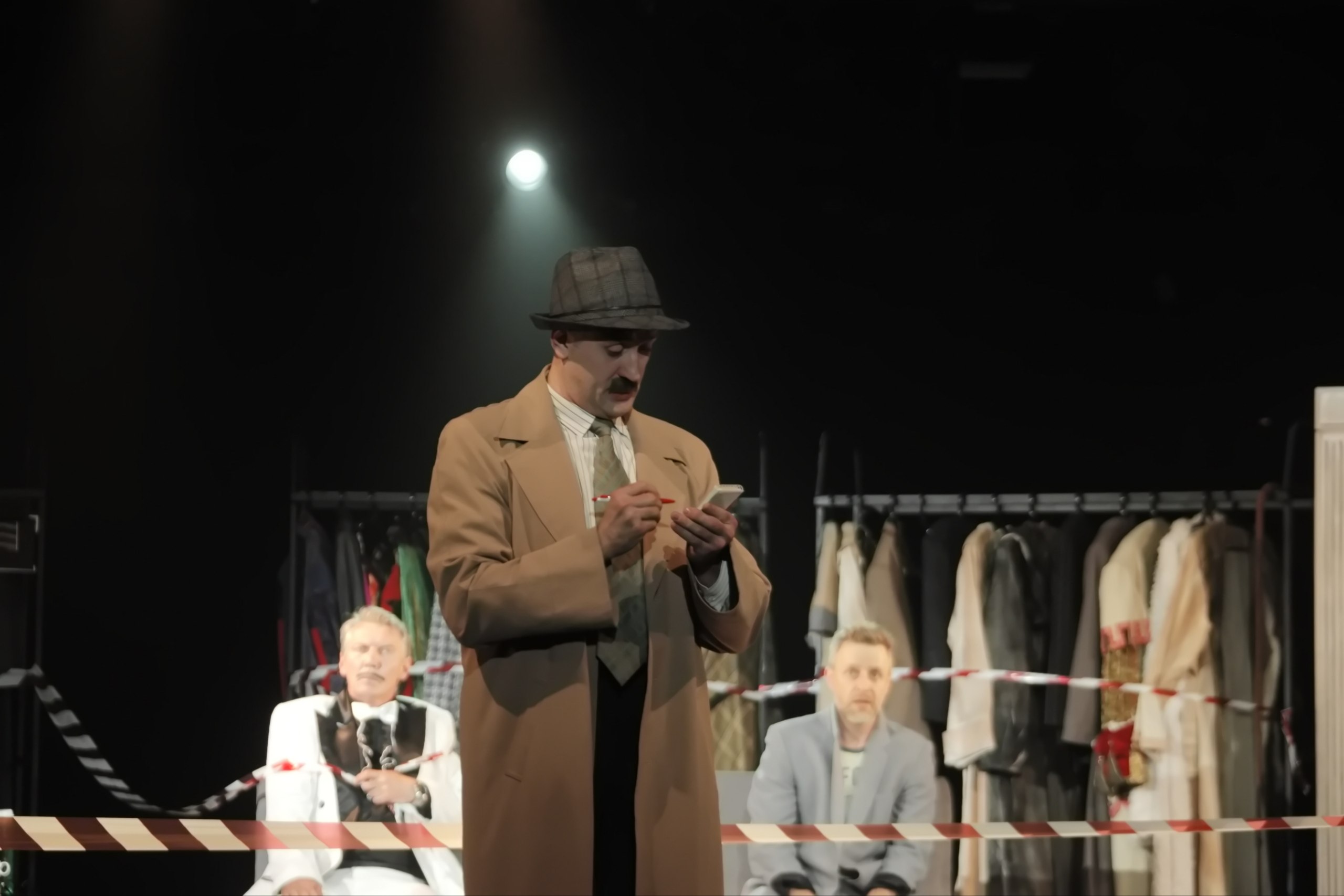 #ЭтоСделалДворецкий

🎭 Поздравляем творческую команду спектакля «Это сделал Дворецки(й)?